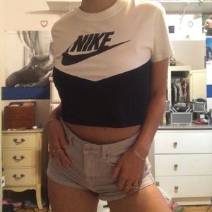 Brand new Nike crop top